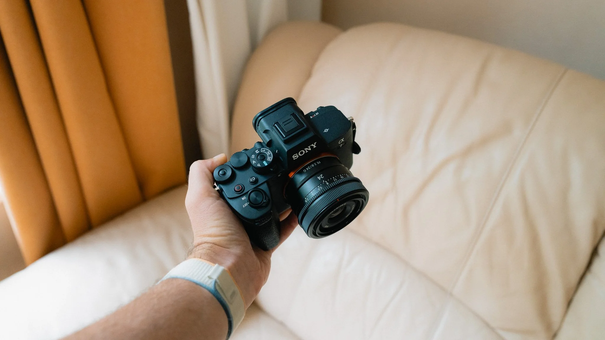 Sony FE 24mm f2.8 G First Impressions — Roman Fox